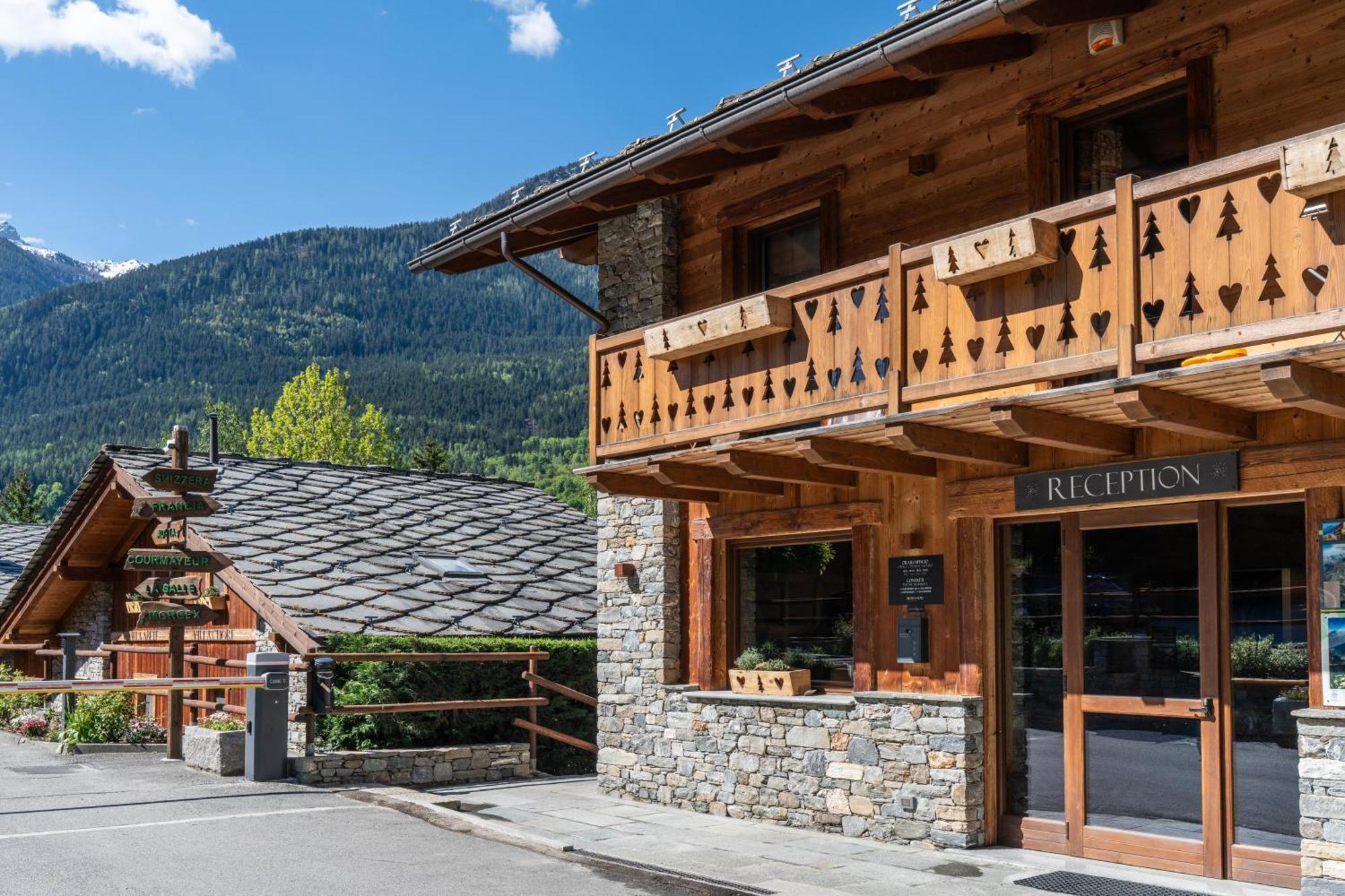 Bijoux Des Alpes - Mont Blanc Village La Salle Extérieur photo
